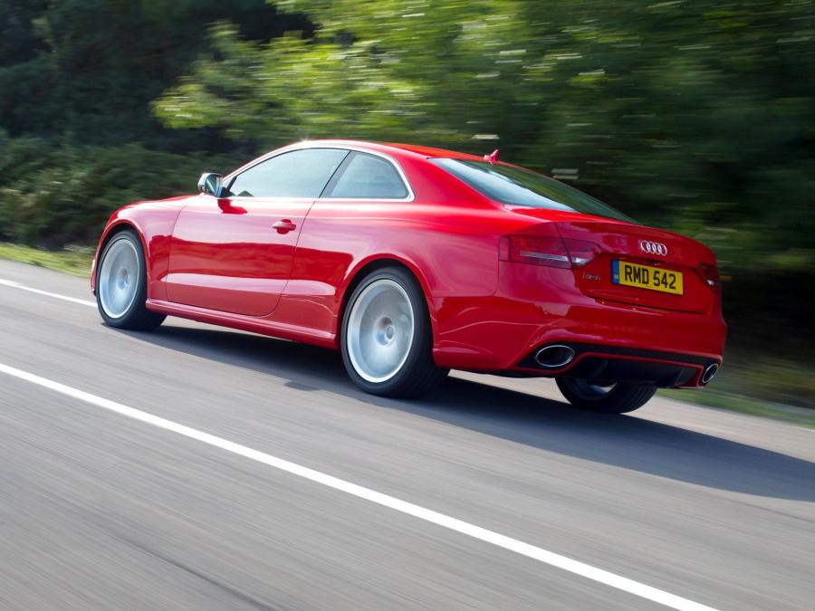  Audi RS5 Coupe 2010 года  (UK) (фото 10 из 12)